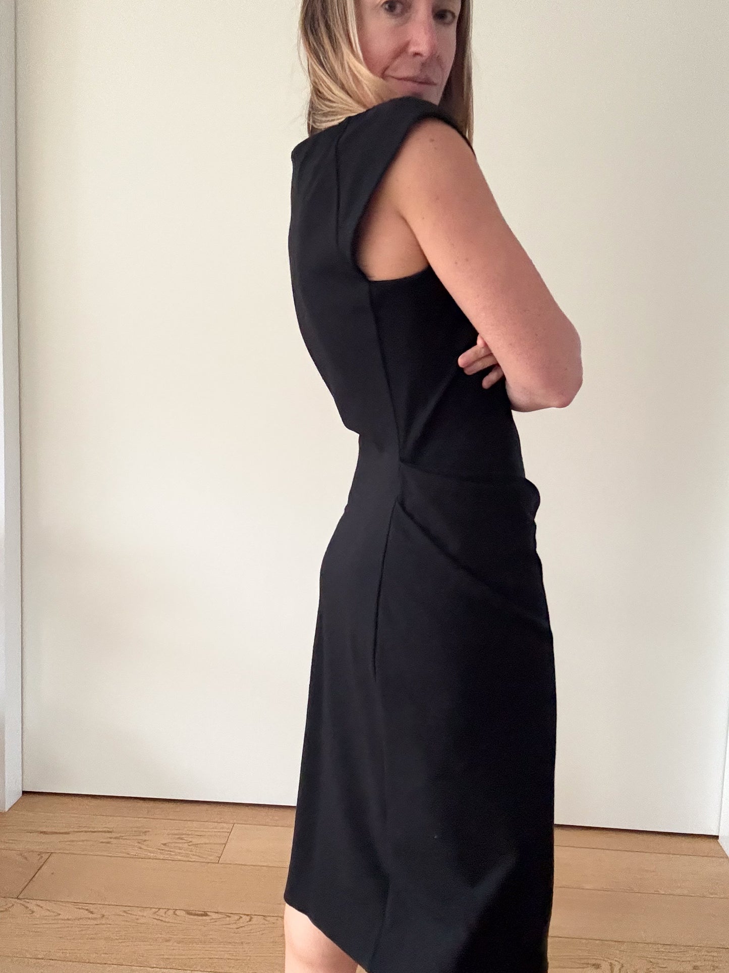 Diane von Furstenberg Black Sleeveless Dress - Size 10