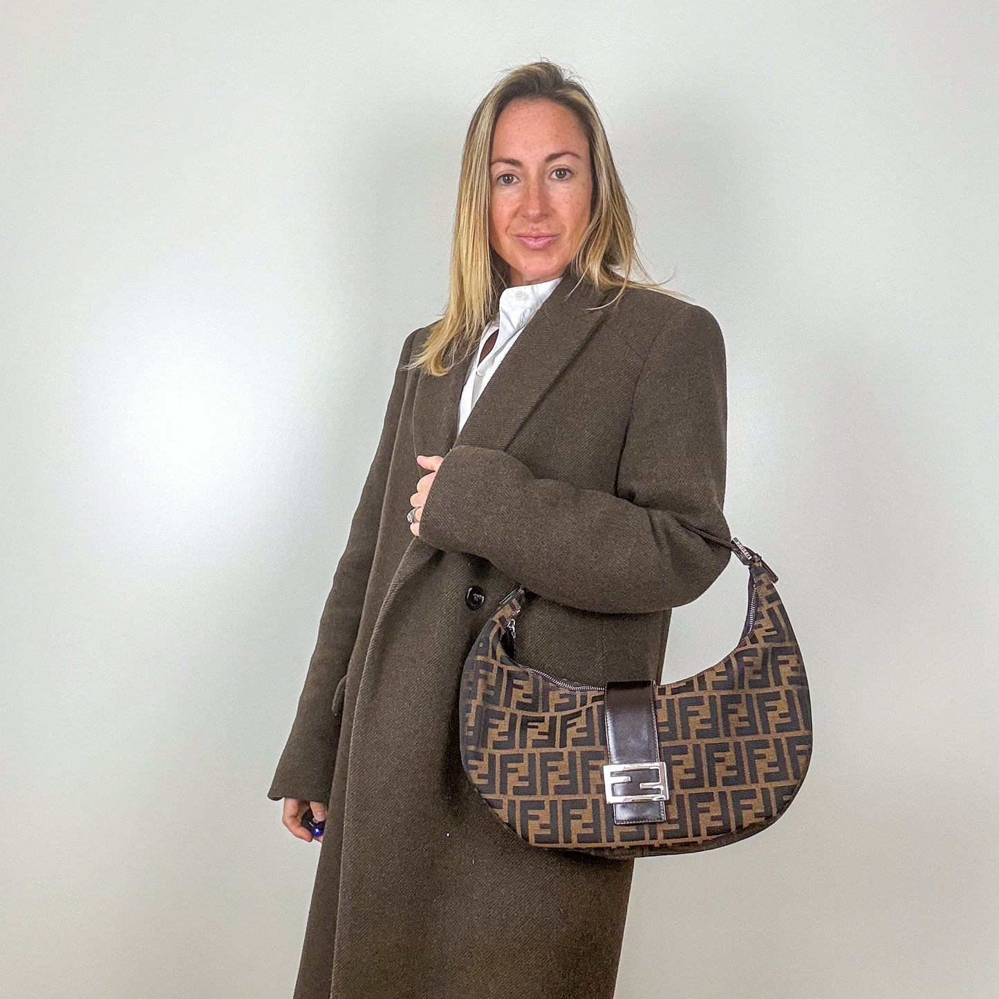 Fendi-Half-Moon-Baguette-Preloved-Luxury-London-Model1