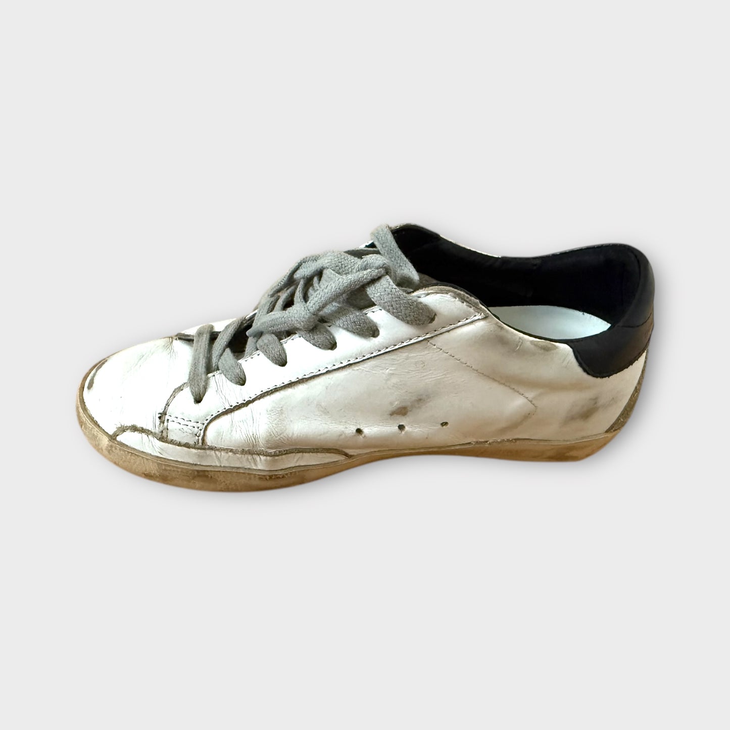 Golden Goose Superstar Trainers