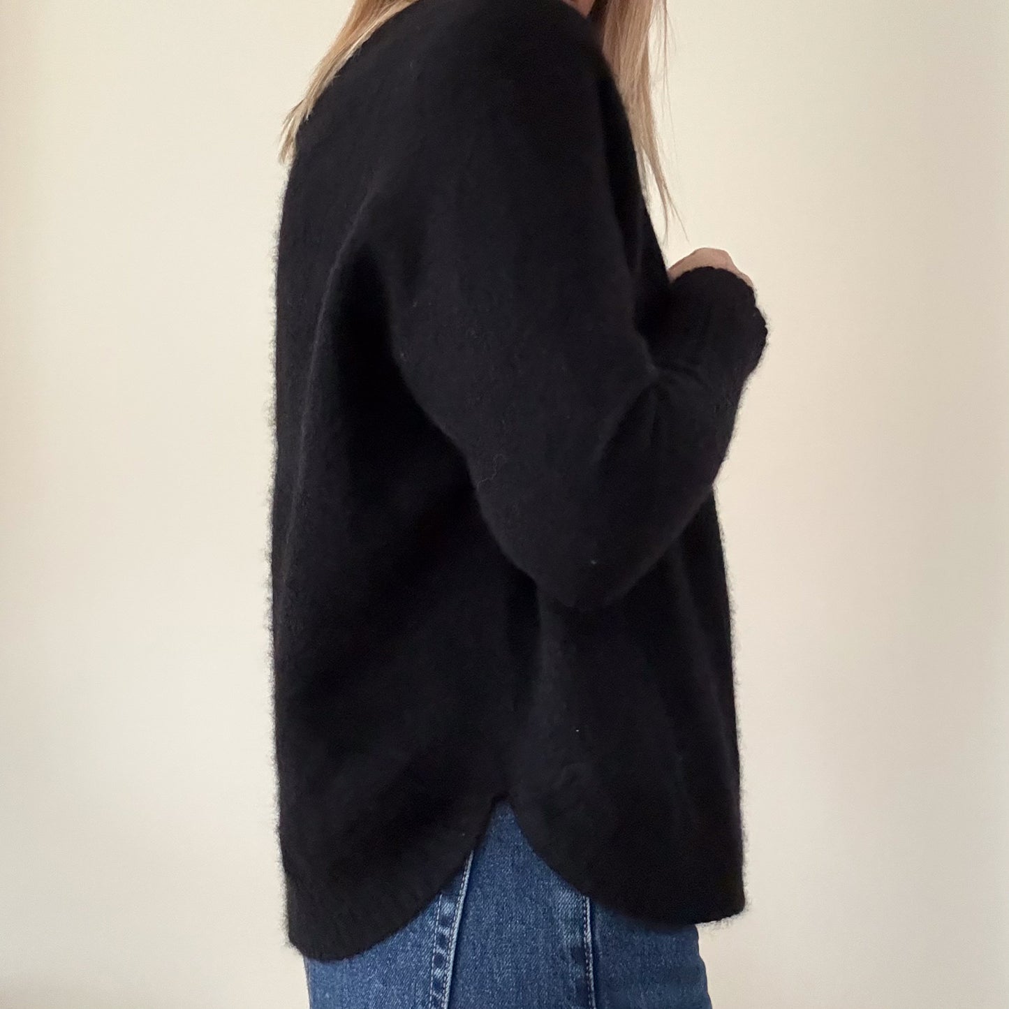 360 Cashmere Black Jumper - Size M