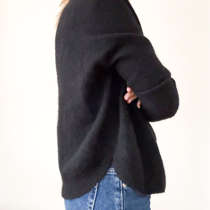 360 Cashmere Black Jumper - Size M