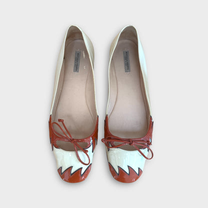 Bottega Veneta Off White Patent Flats - Size 37