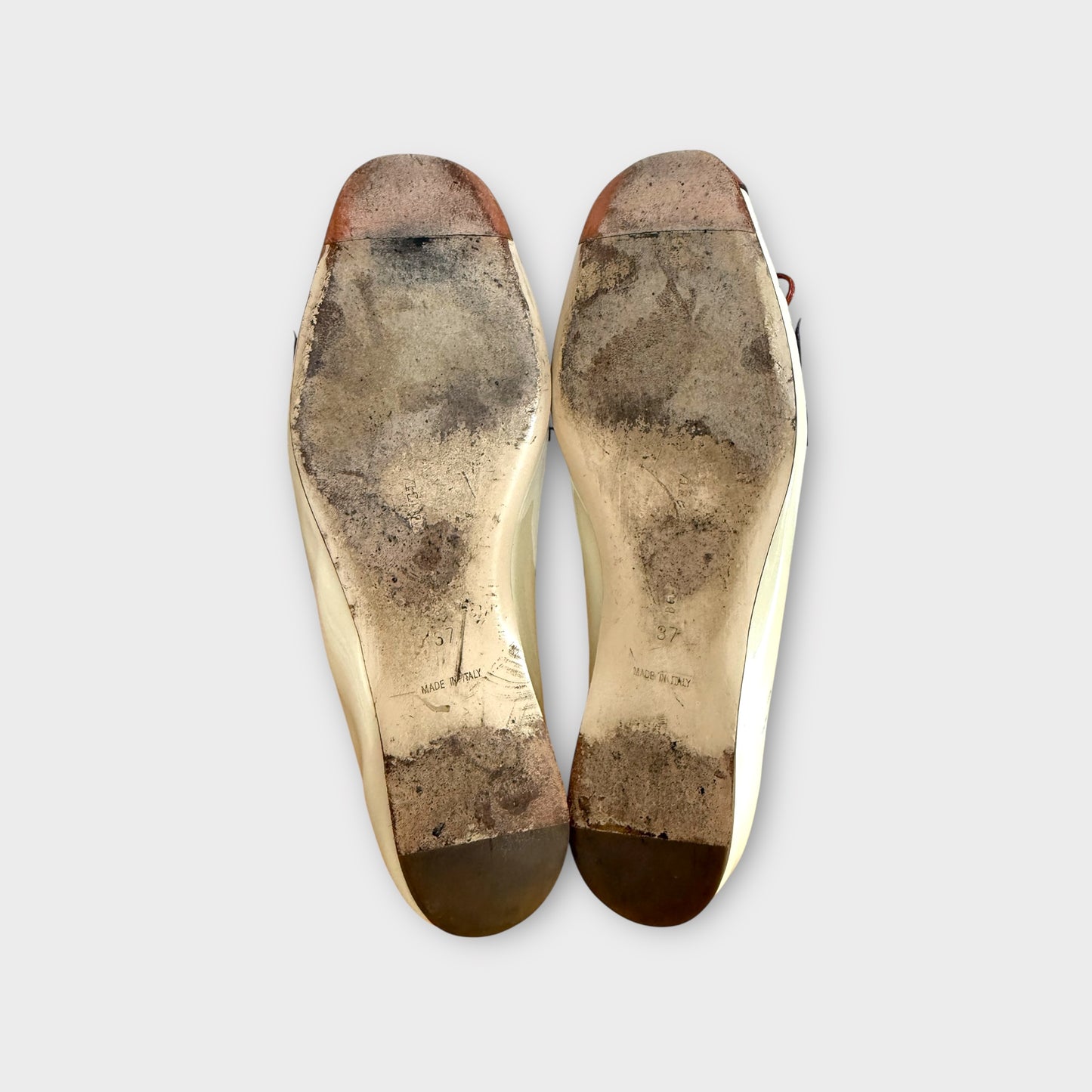 Bottega Veneta Off White Patent Flats - Size 37