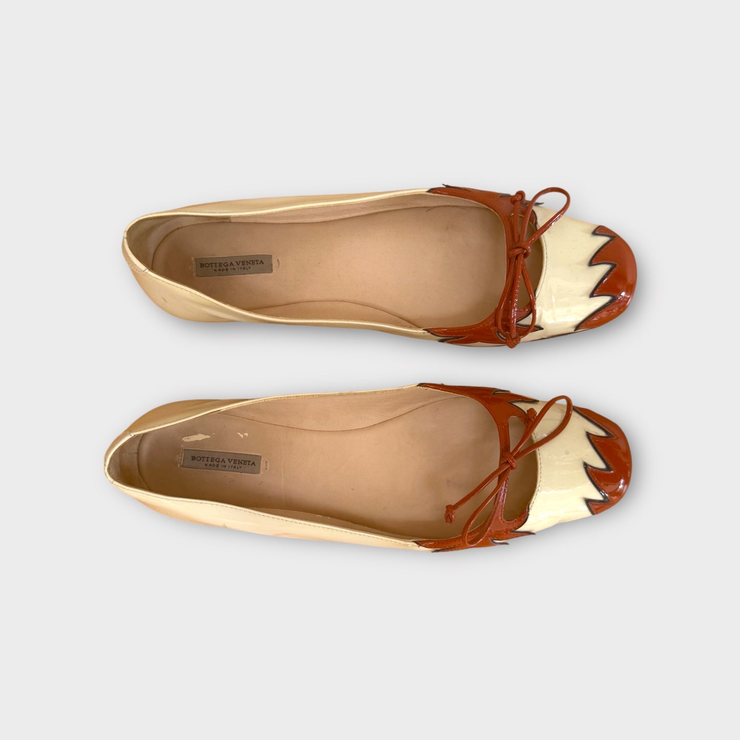 Bottega Veneta Off White Patent Flats - Size 37