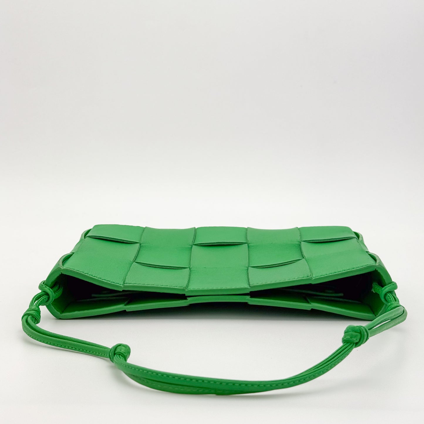 Bottega Veneta Cassette Intrecciato Shoulder Bag in Parakeet Green
