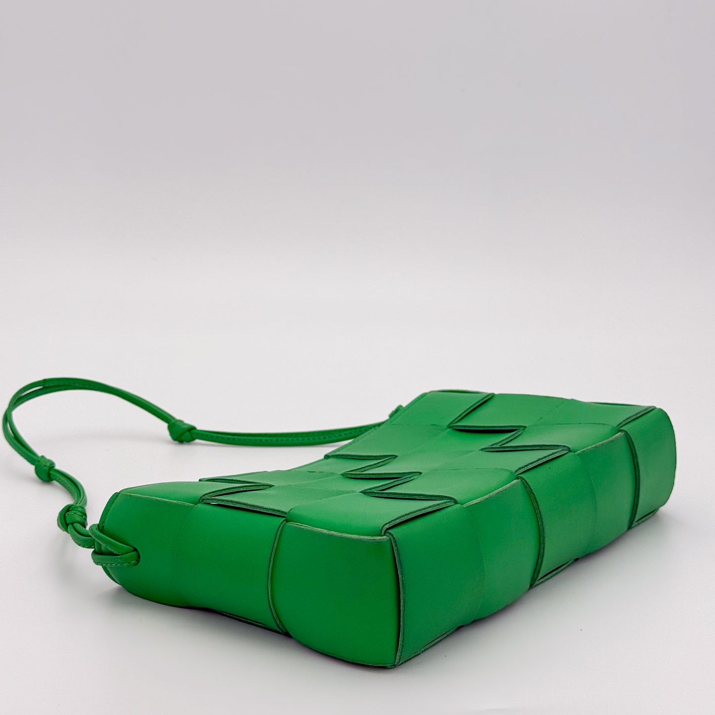 Bottega Veneta Cassette Intrecciato Shoulder Bag in Parakeet Green