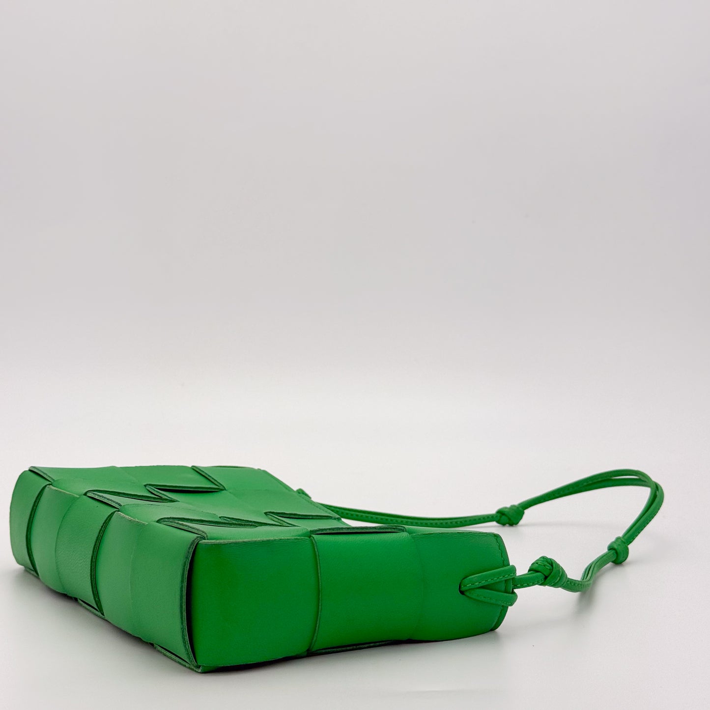 Bottega Veneta Cassette Intrecciato Shoulder Bag in Parakeet Green