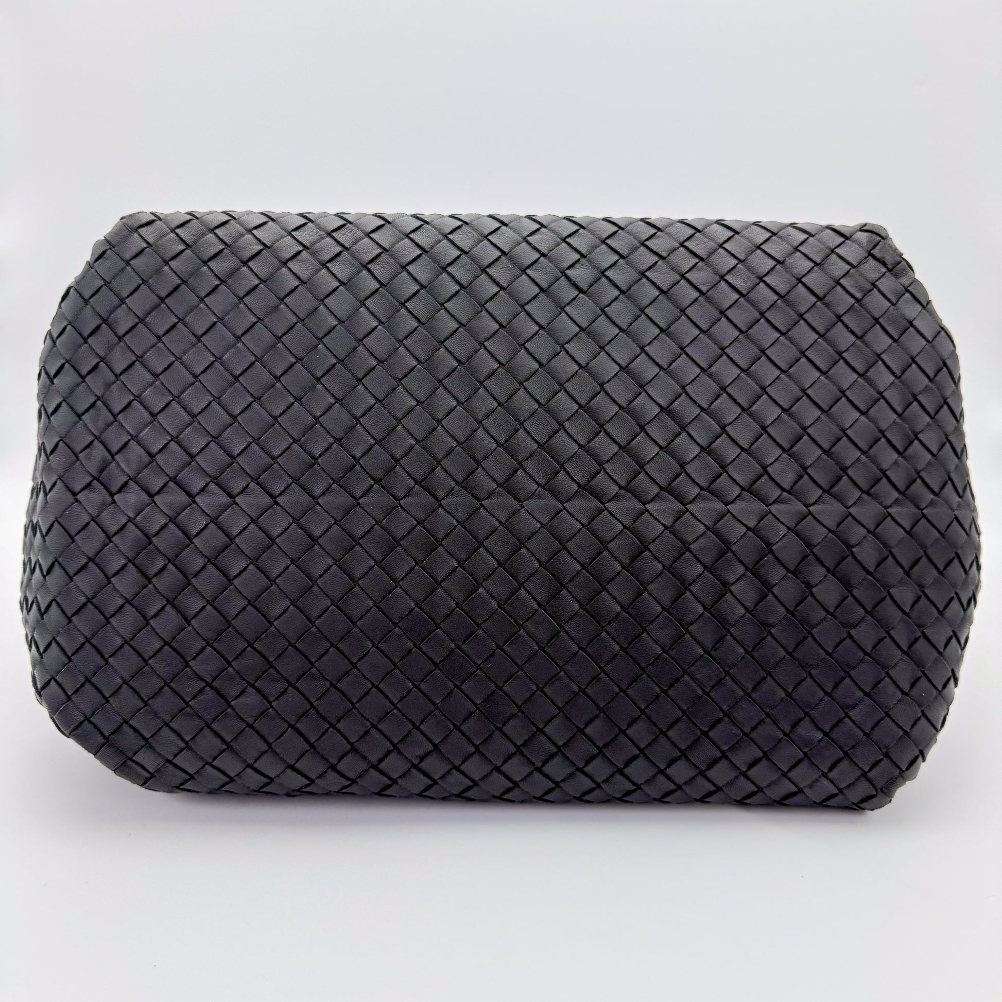 BottegaVeneta-Intrecciato-Parachute-Preloved-Luxury-Handbag-London-Base