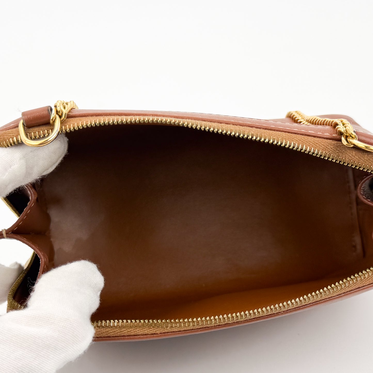 Second hand Celine Cuir Triomphe tan leather clutch smooth leather interior lining