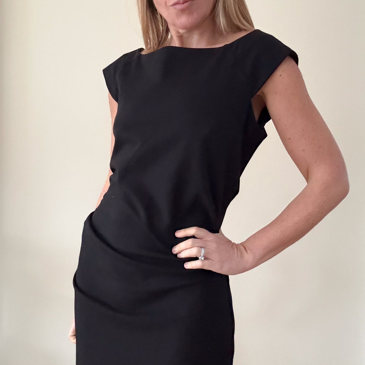 Diane von Furstenberg Black Sleeveless Dress - Size 10