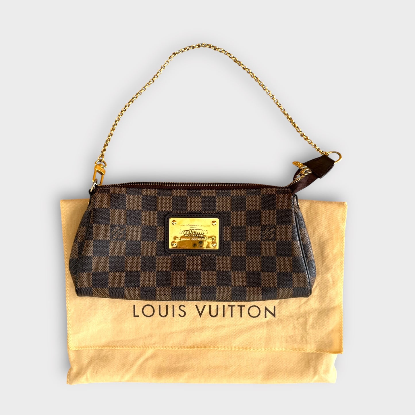 Louis Vuitton Eva Damier Clutch
