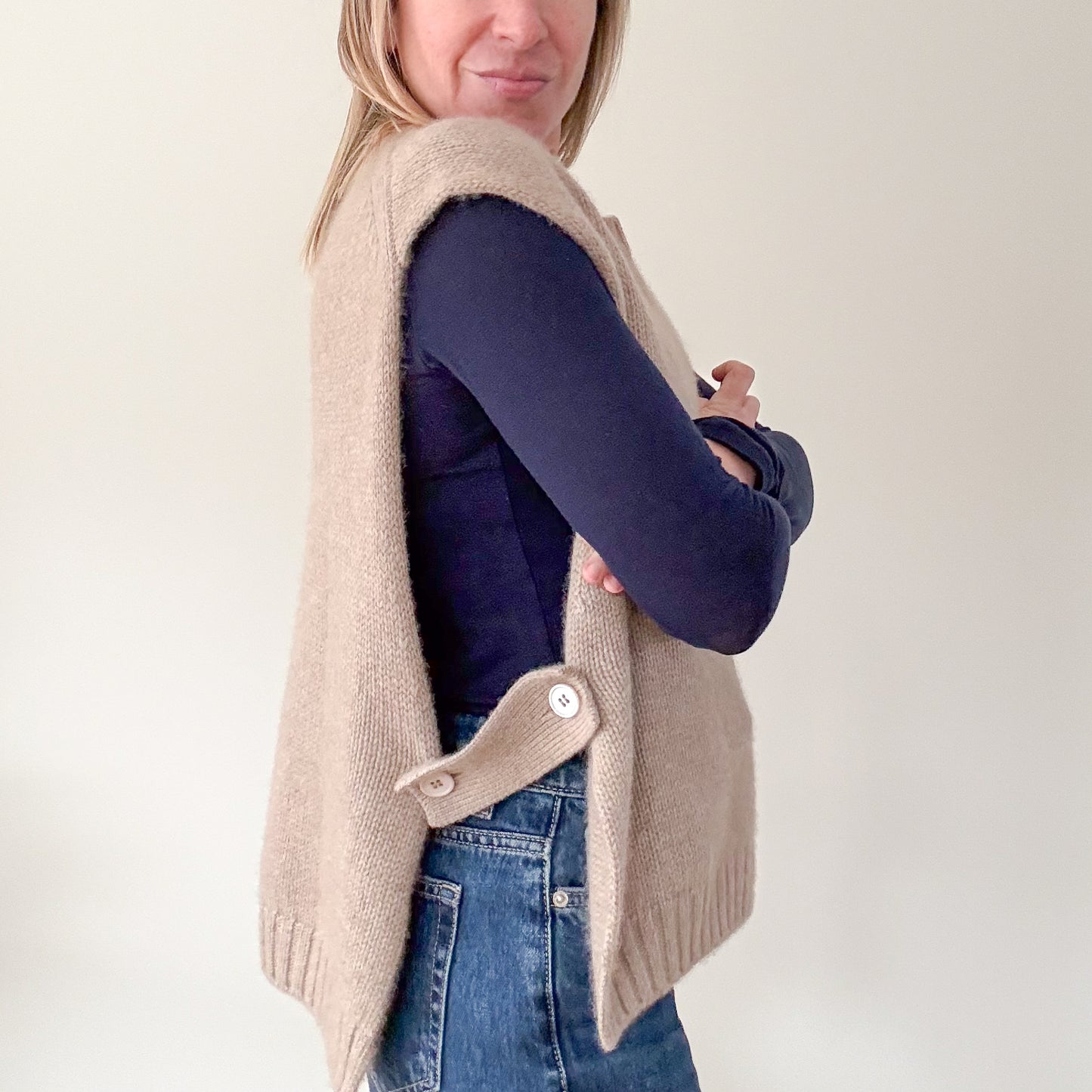 Estheme Cachemire Beige Cashmere Knit Slipover - Size L
