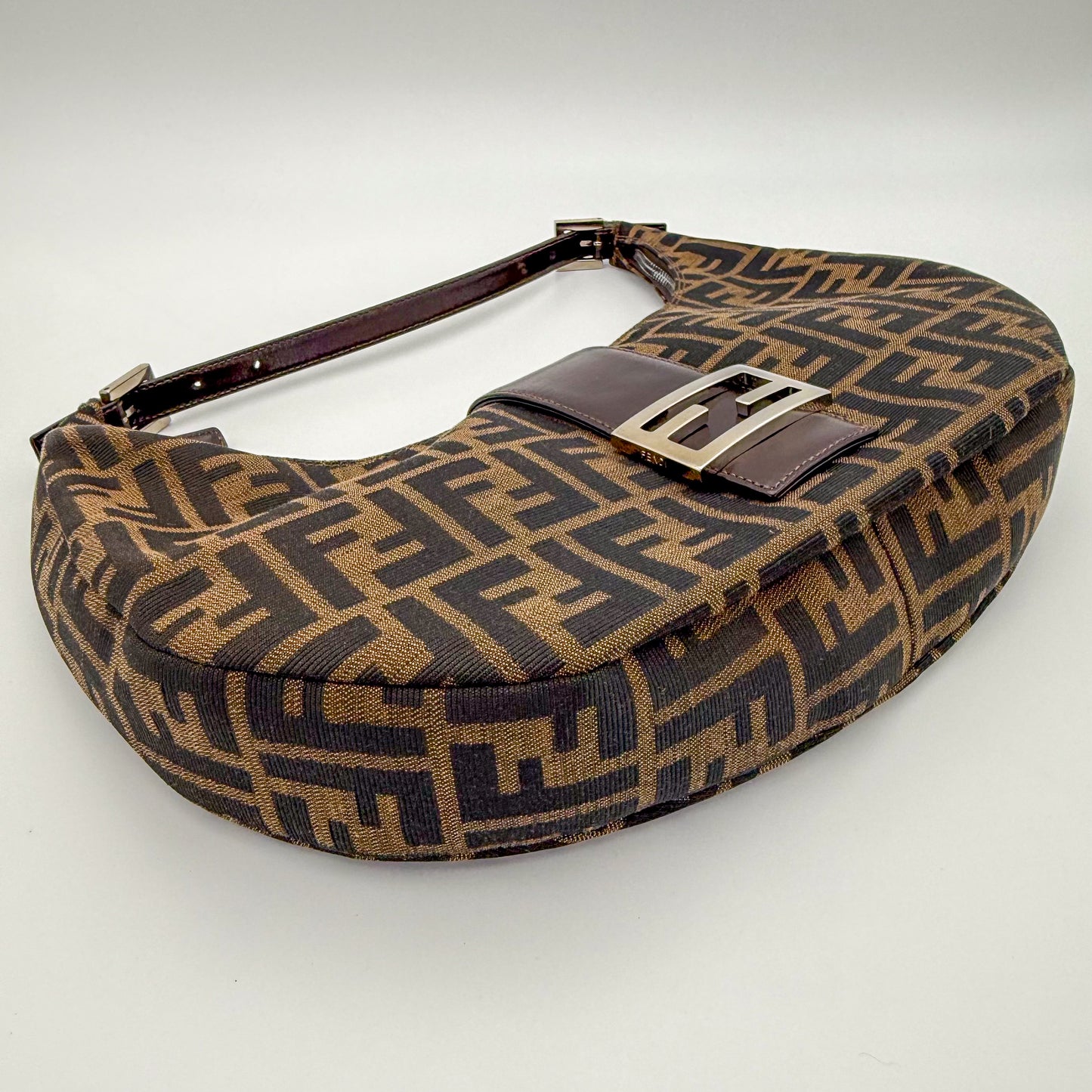 Fendi-Half-Moon-Baguette-Preloved-Luxury-London-Angle