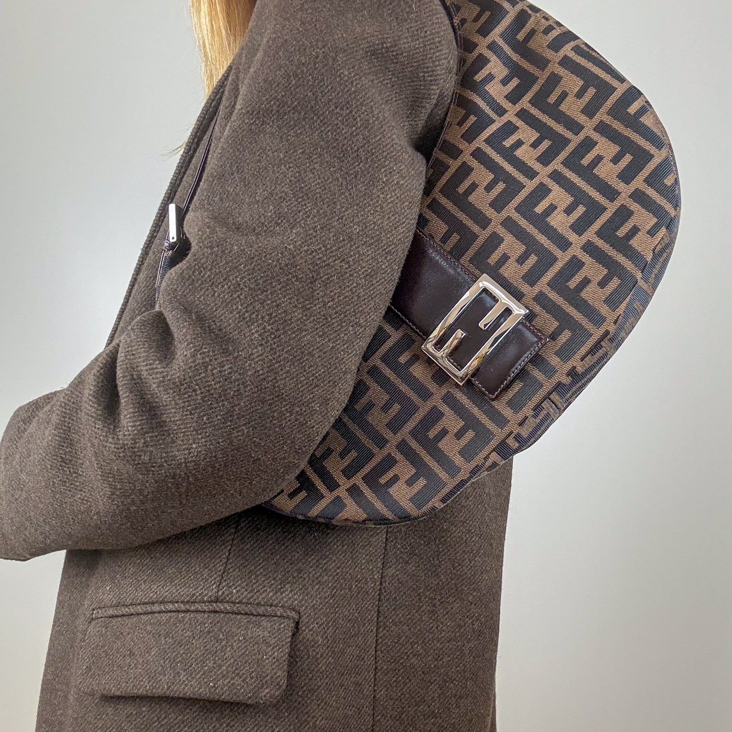 Fendi-Half-Moon-Baguette-Preloved-Luxury-London-Model2