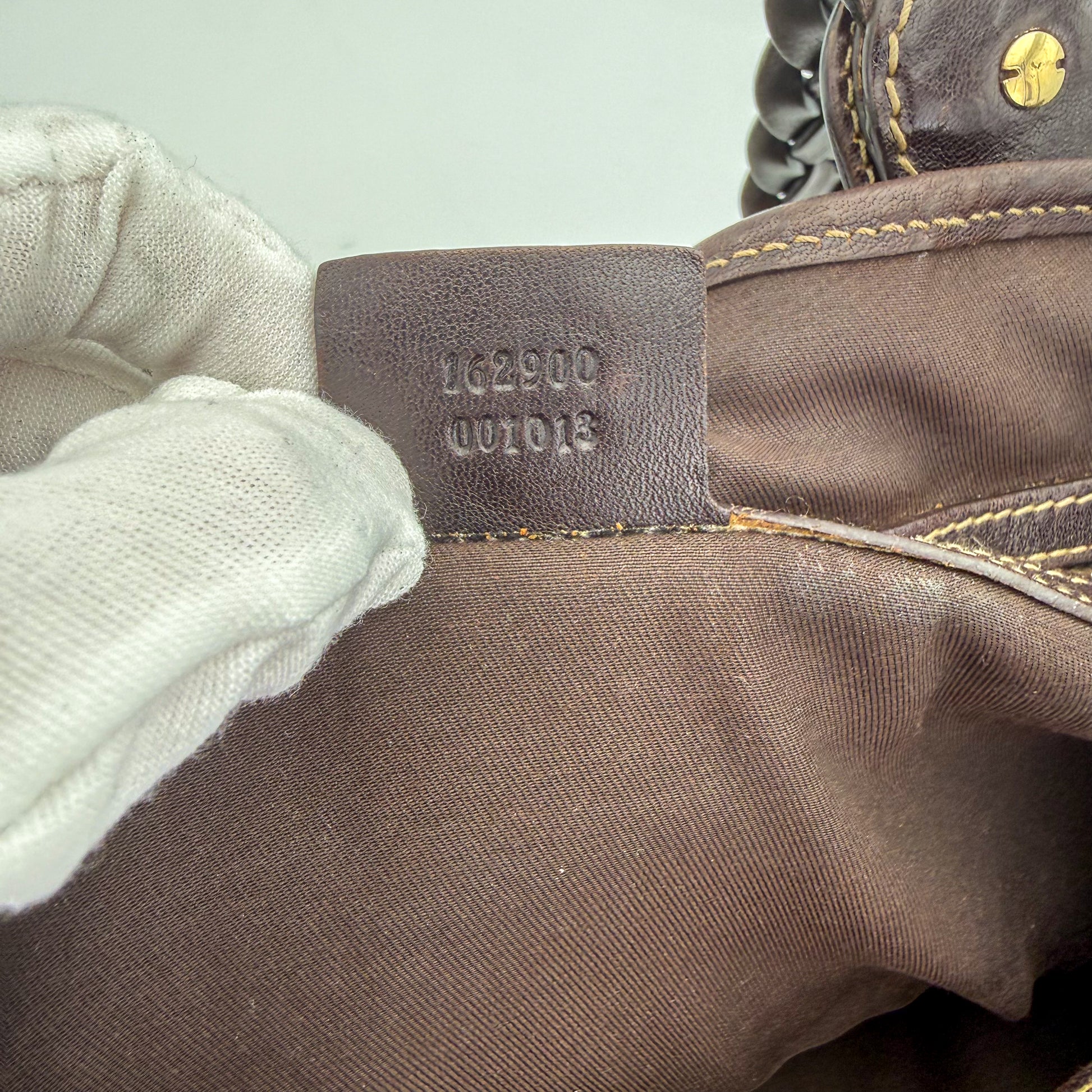 Gucci-Hobo-Horsebit-Bag-Preloved-Luxury-Handbag-London-Serialnumber