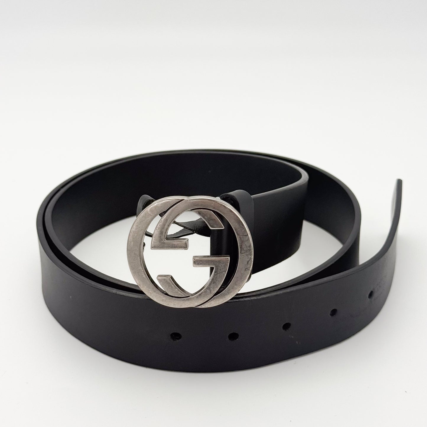 Gucci Black Leather GG Belt with Silver Hardware