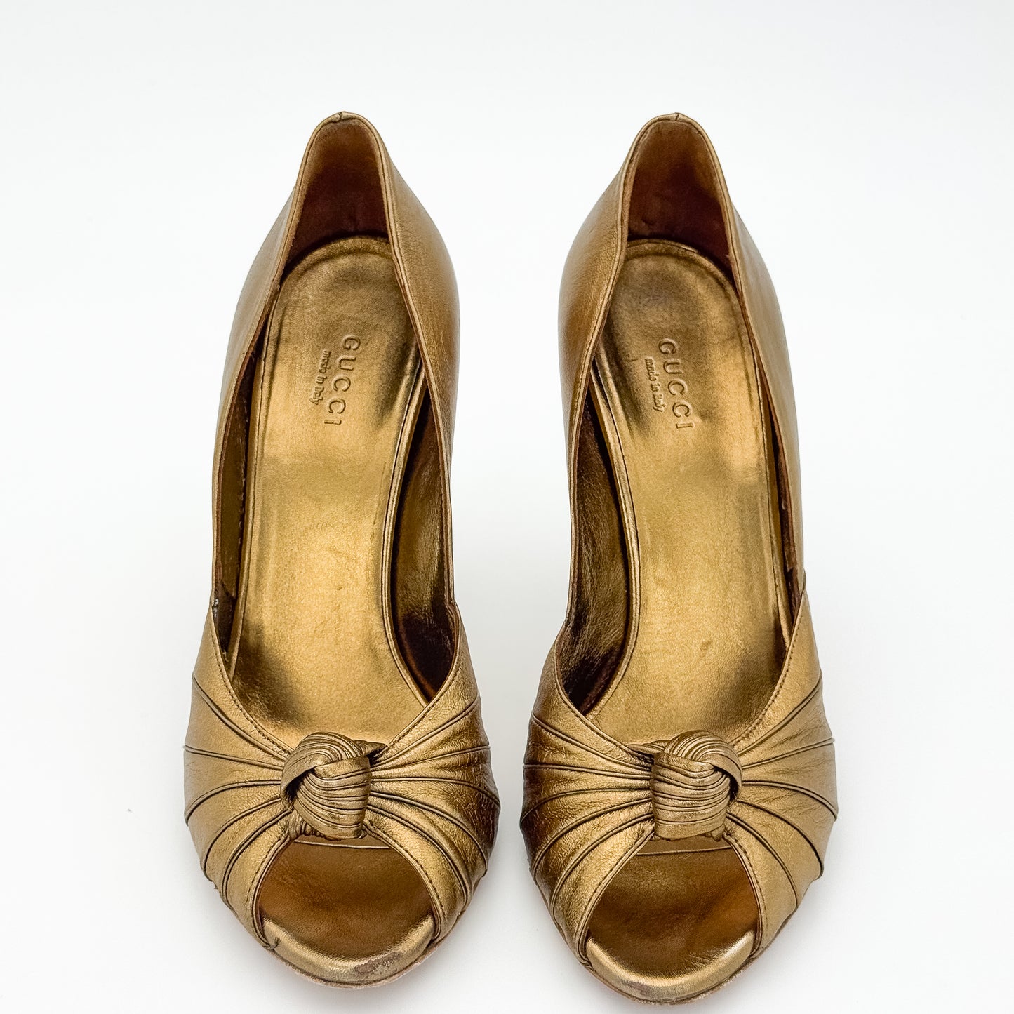 Good Gucci Leather Knotted Sandal - Size 37.5