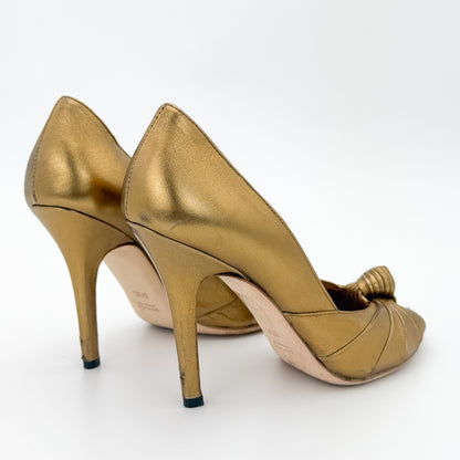 Good Gucci Leather Knotted Sandal - Size 37.5