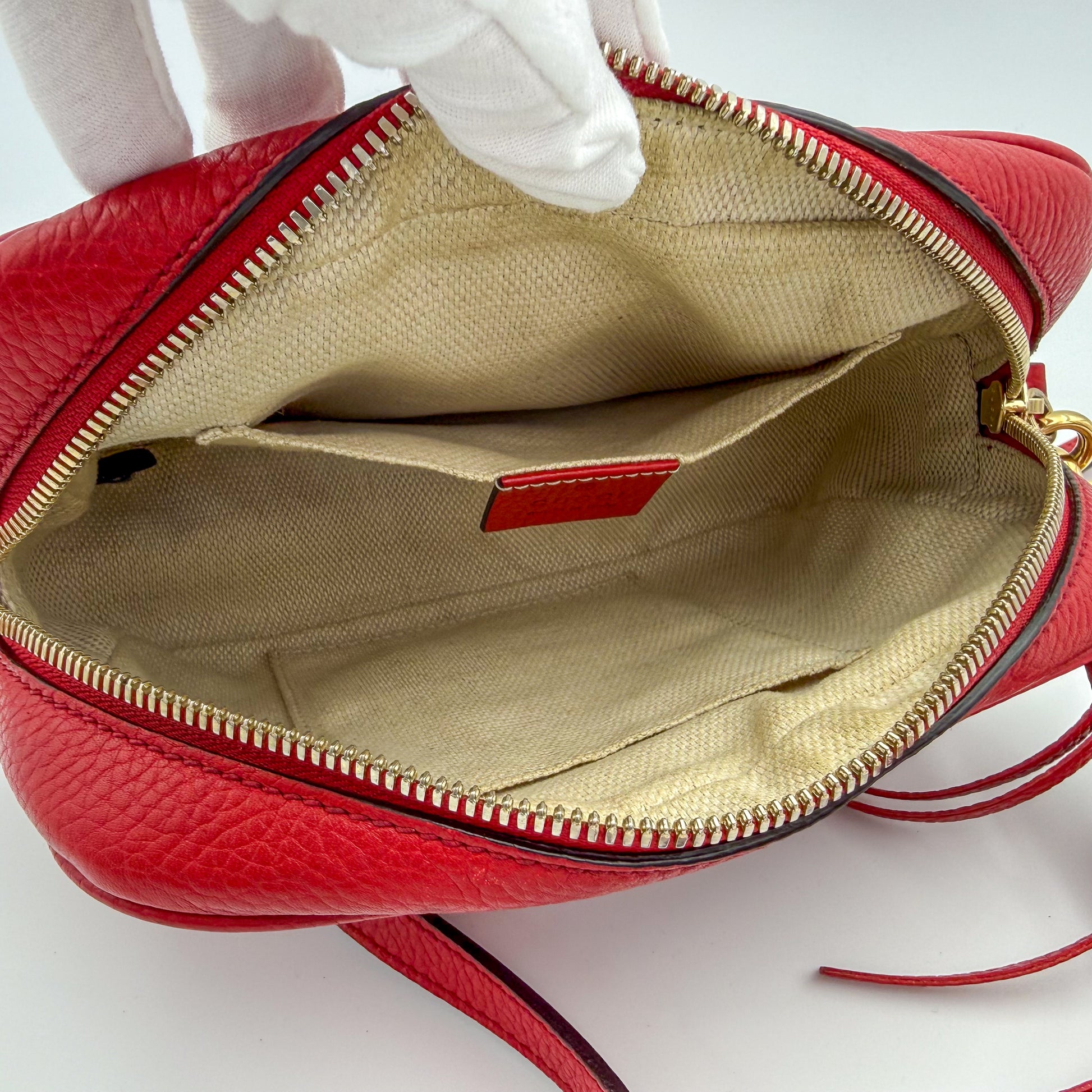 Gucci-Soho-Disco-Handbag-Preloved-Luxury-London-Interior
