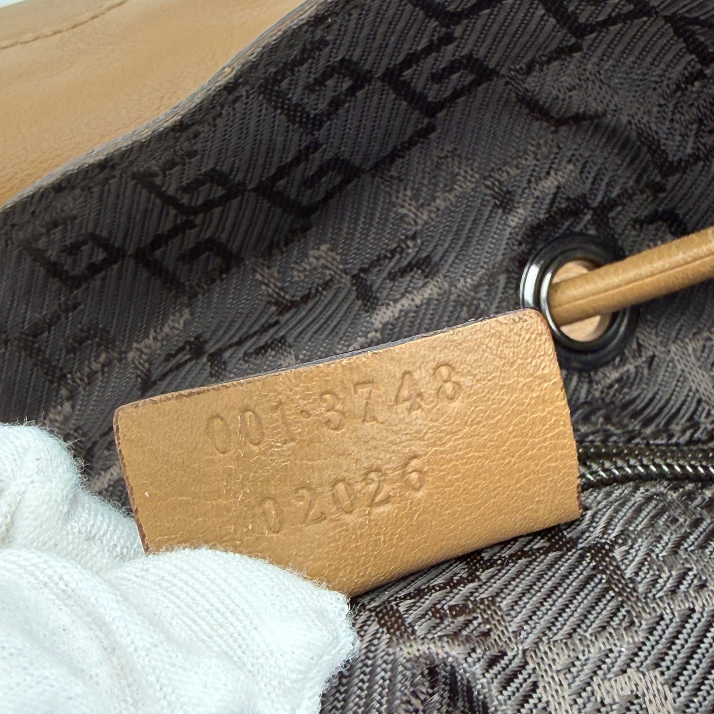 Gucci Tan Leather Bucket Bag