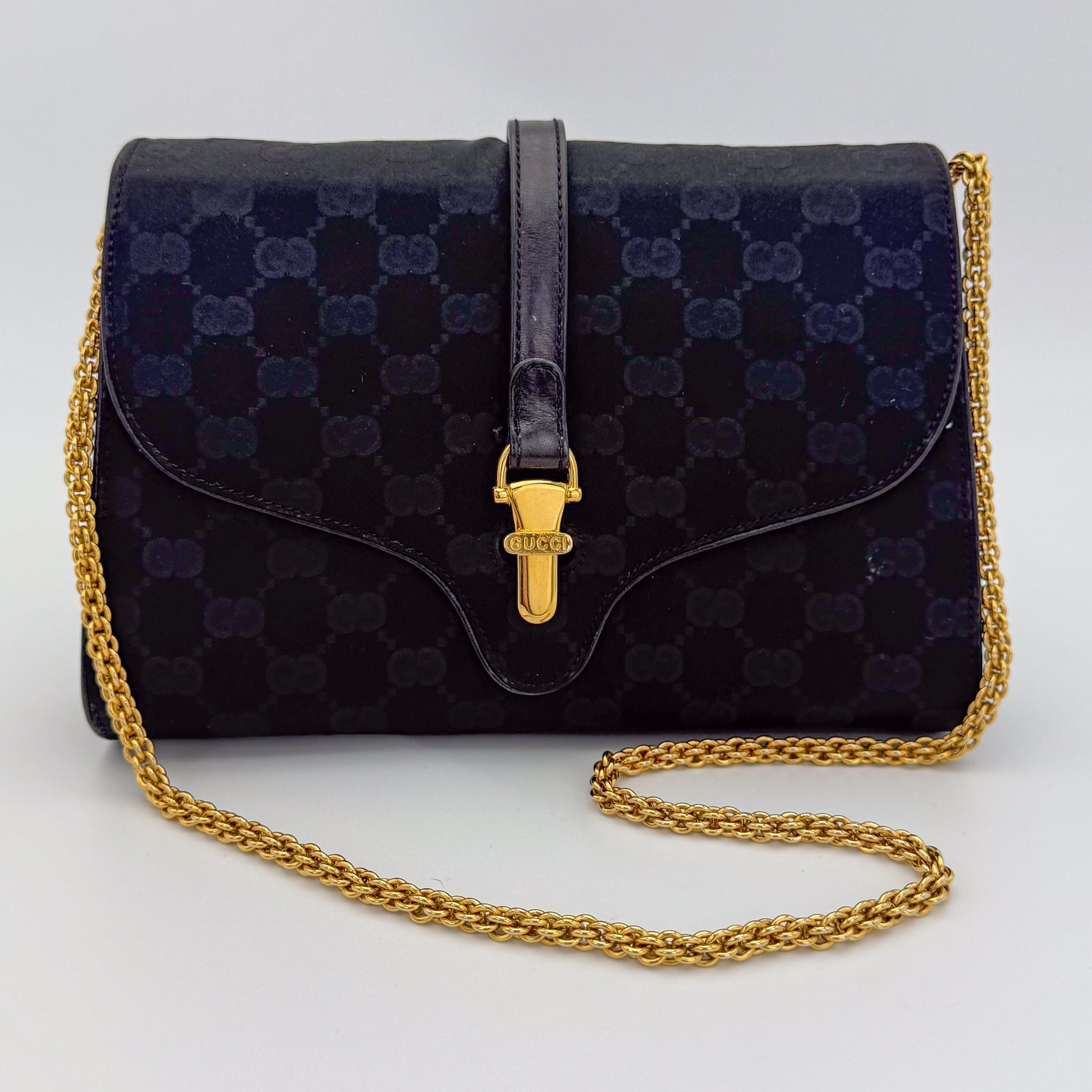 Gucci-Vintage-Statin-Jacquard-Preloved-Luxury-Handbag-London-Withchain