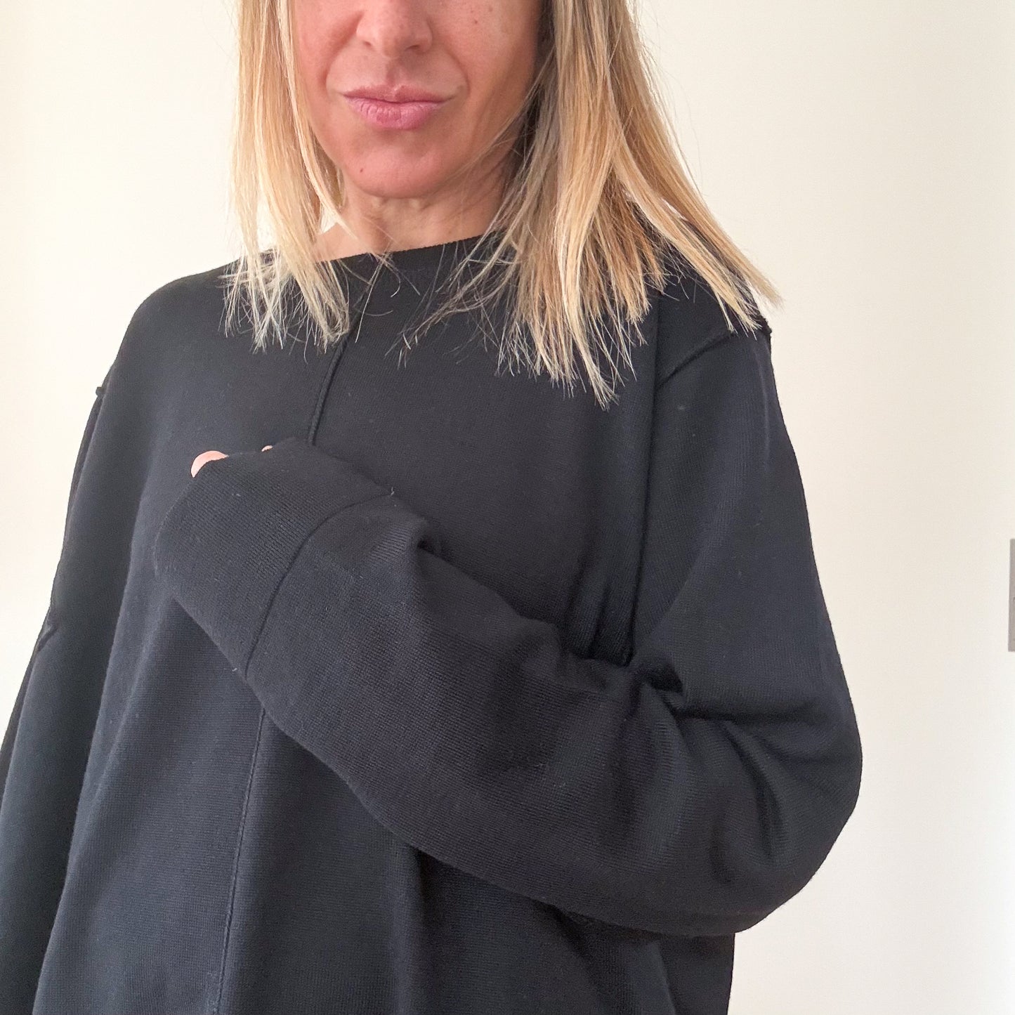 Hana San Classic Black Fine Knit Jumper - Size 12