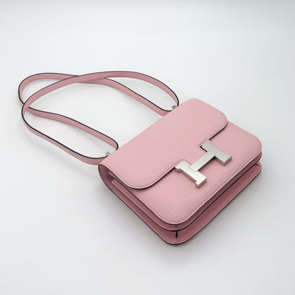Hermès Constance 18 Rose Sakura Chèvre Mysore Ariel view with double strap