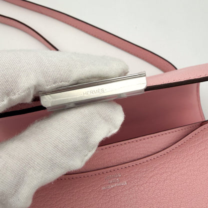 Hermès Constance 18 Rose Sakura Chèvre Mysore stamp on palladium hardware.