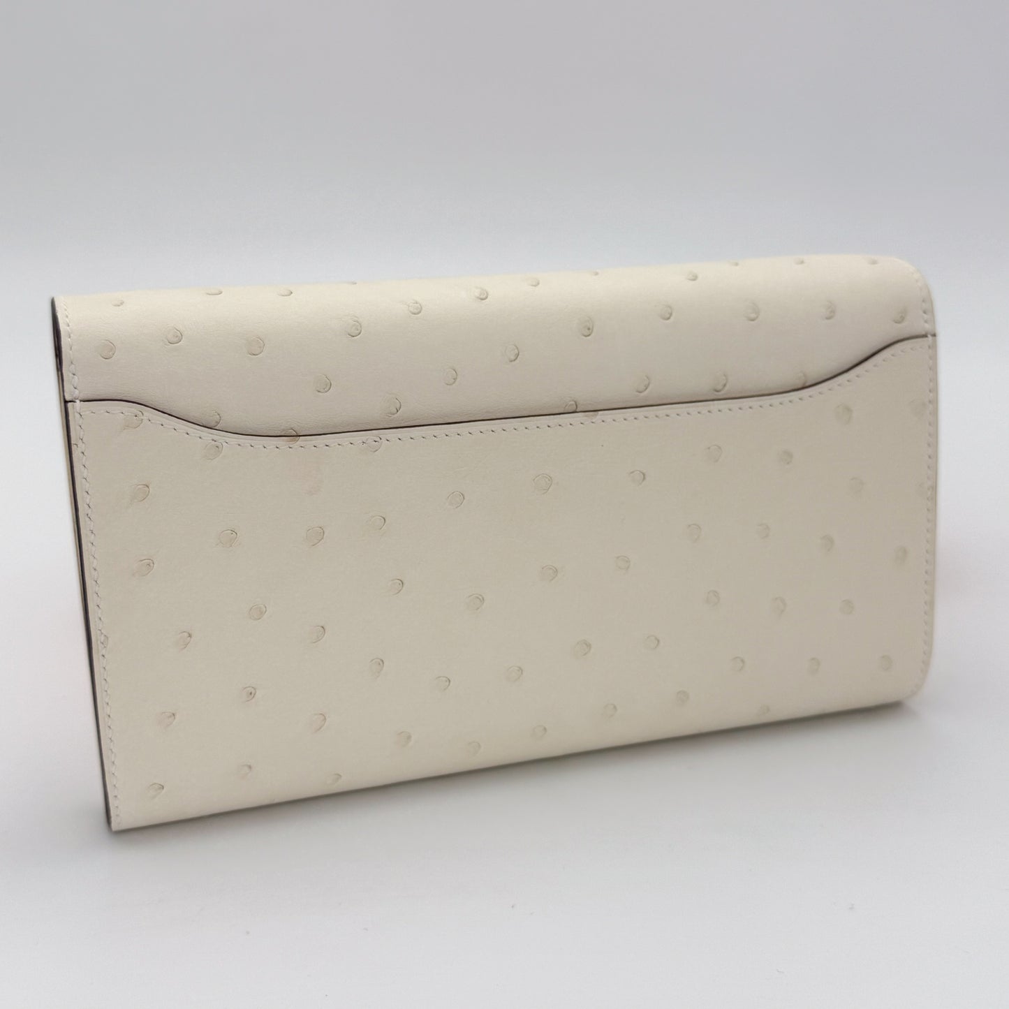 Back view of a Hermes constance to go with gold tone hardware