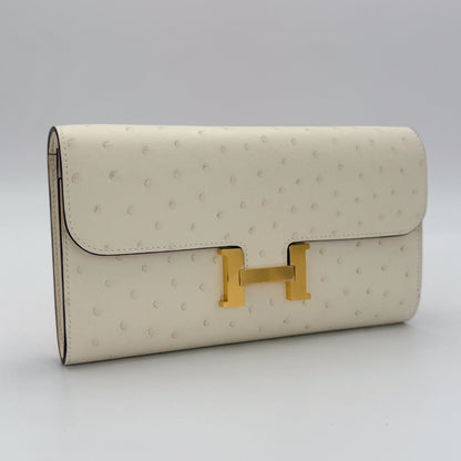 Side front view of a Brand new Hermes constance to go in ostrich leather