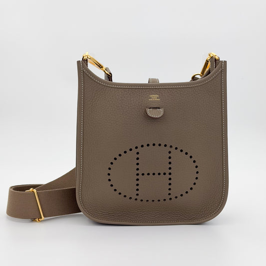 Hermès Evelyne III 23 Étoupe Clemence leather crossbody bag, front view