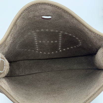 Hermès Evelyne III open top view showing microsuede interior lining