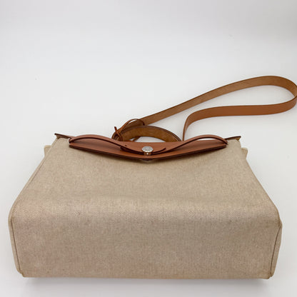 Hermès Écru Toile H & Natural Vache Hunter Herbag Messenger 39 (RRP £3,400) | Authentic Preloved