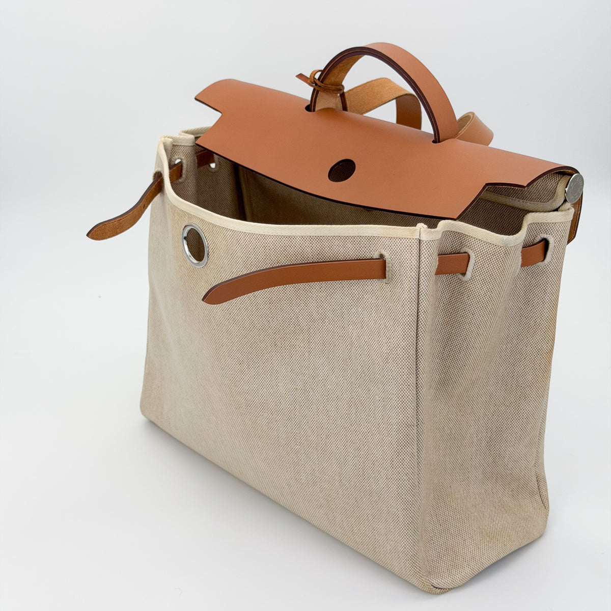 Hermès Écru Toile H & Natural Vache Hunter Herbag Messenger 39 (RRP £3,400) | Authentic Preloved