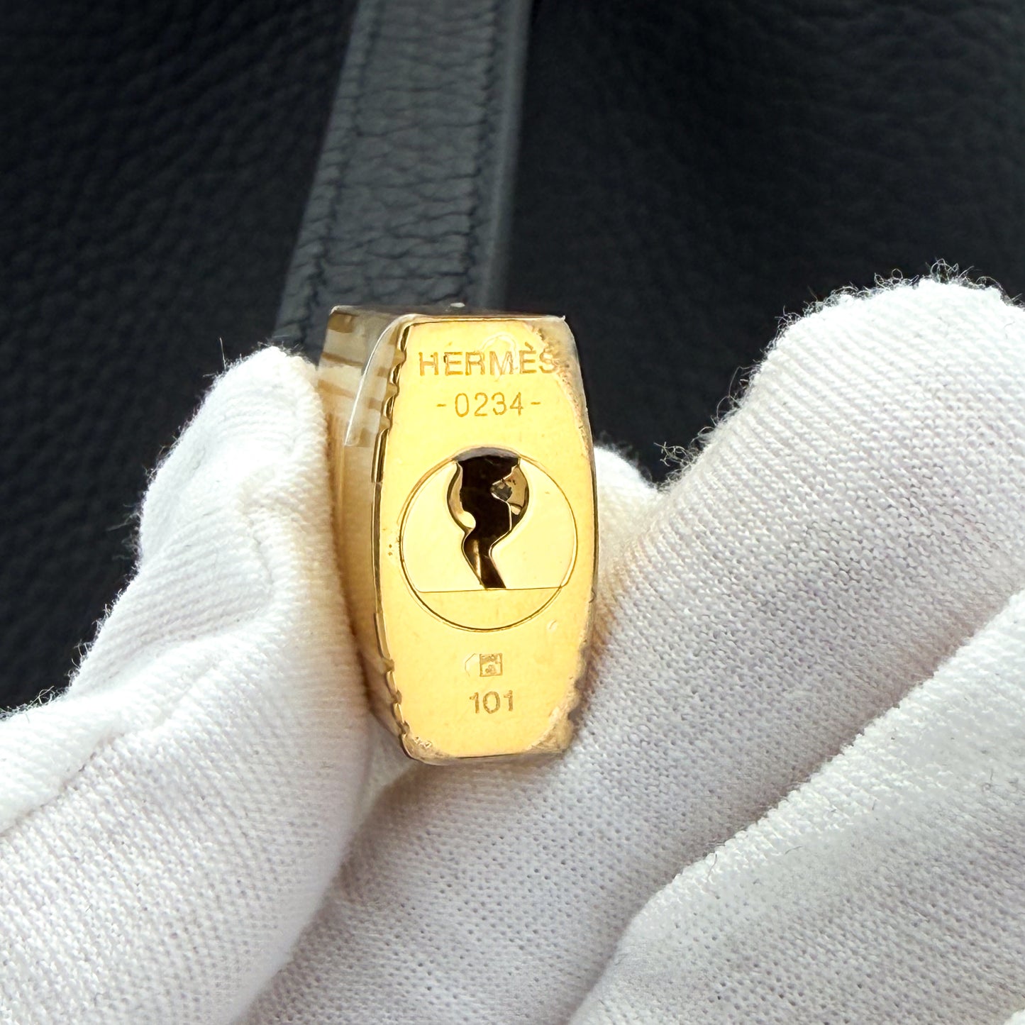 Hermès Picotin 18 Lock with Serial Number 0234 in gold tone hardware