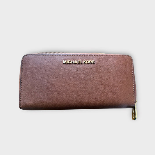 Michael Kors Jet Set Continental Travel Wallet