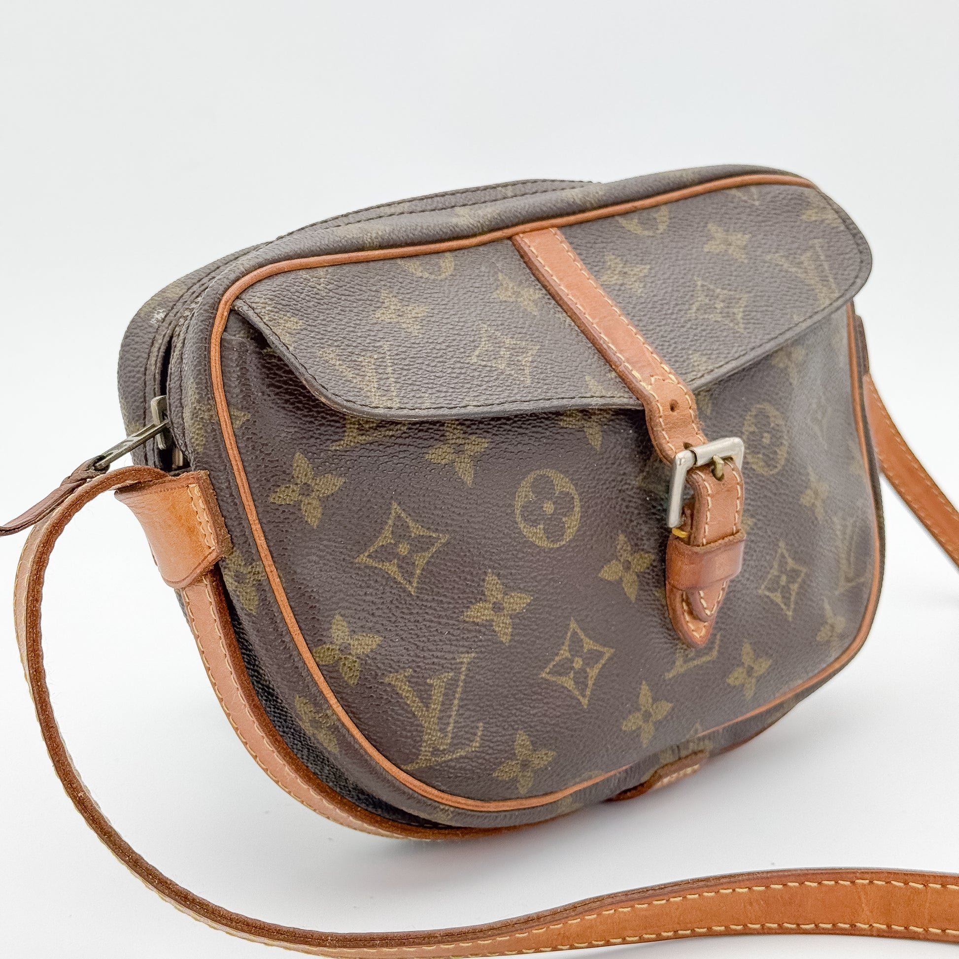 Vintage Louis Vuitton Jeune Fille PM monogram crossbody bag bottom side view