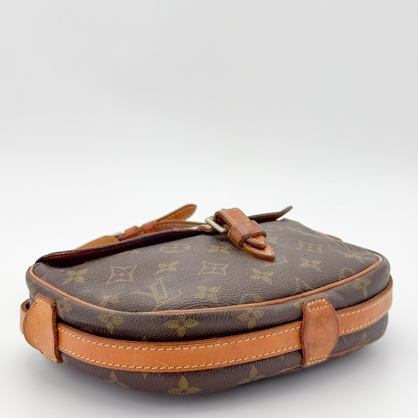 Vintage Louis Vuitton Jeune Fille PM monogram crossbody bag honey vachetta leather side view