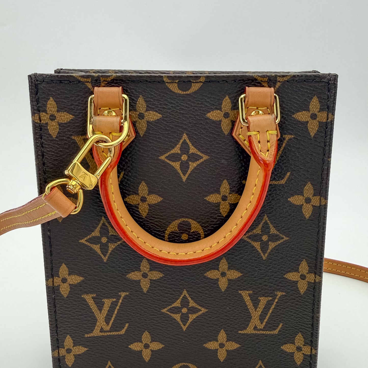 Louis Vuitton Petit Sac Plat