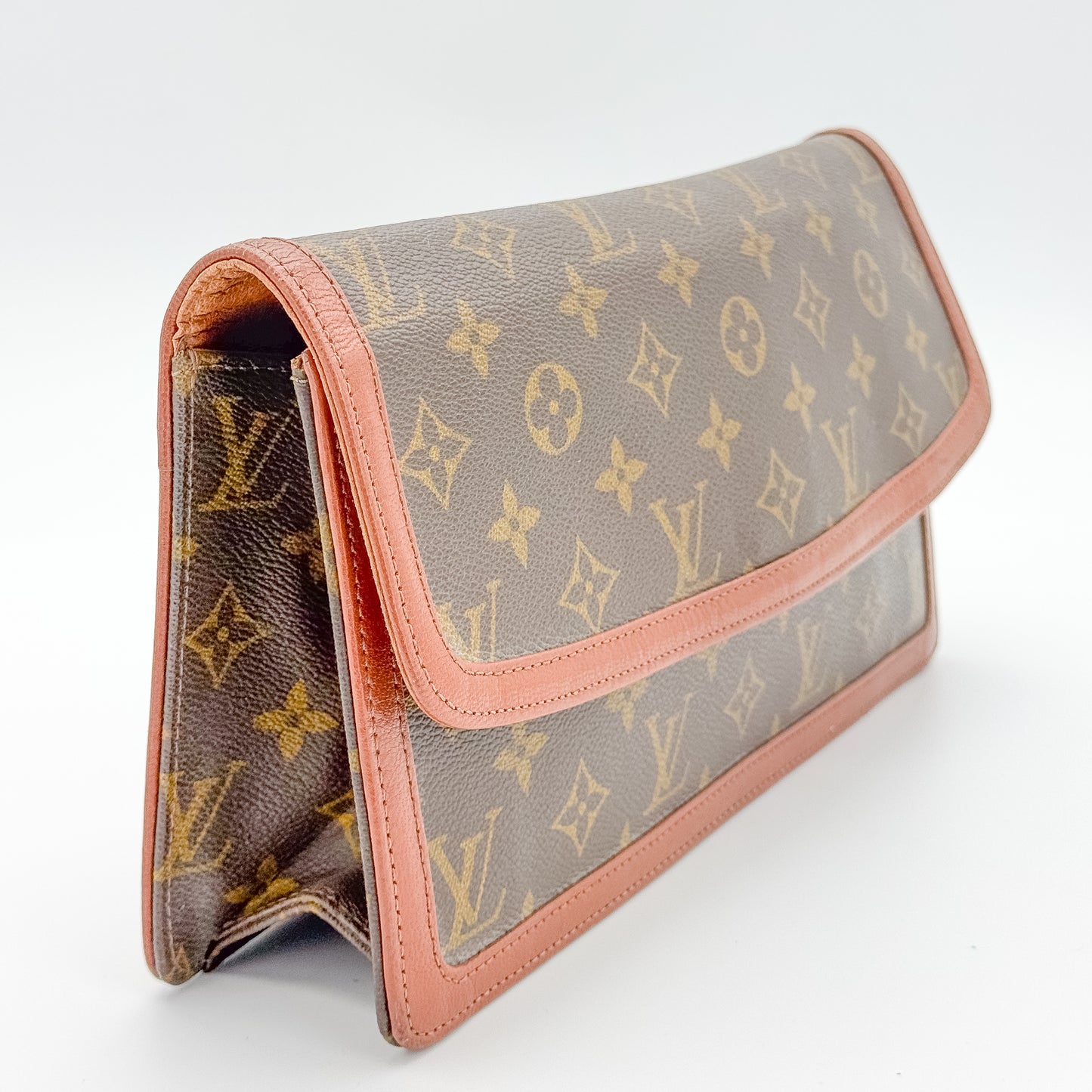 Louis Vuitton Dame Pochette Clutch