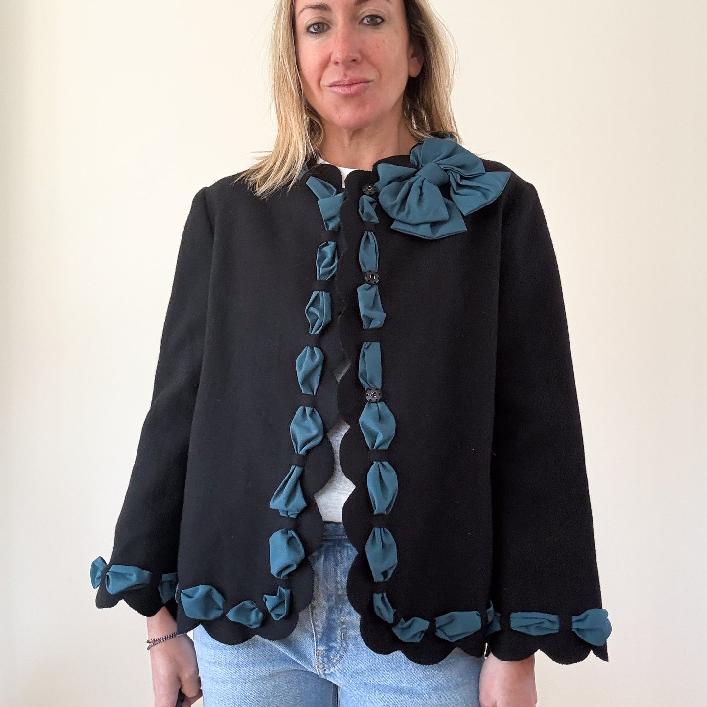 Moschino Cheap & Chic Black Scalloped Trim Bow Detail Jacket - Size 14