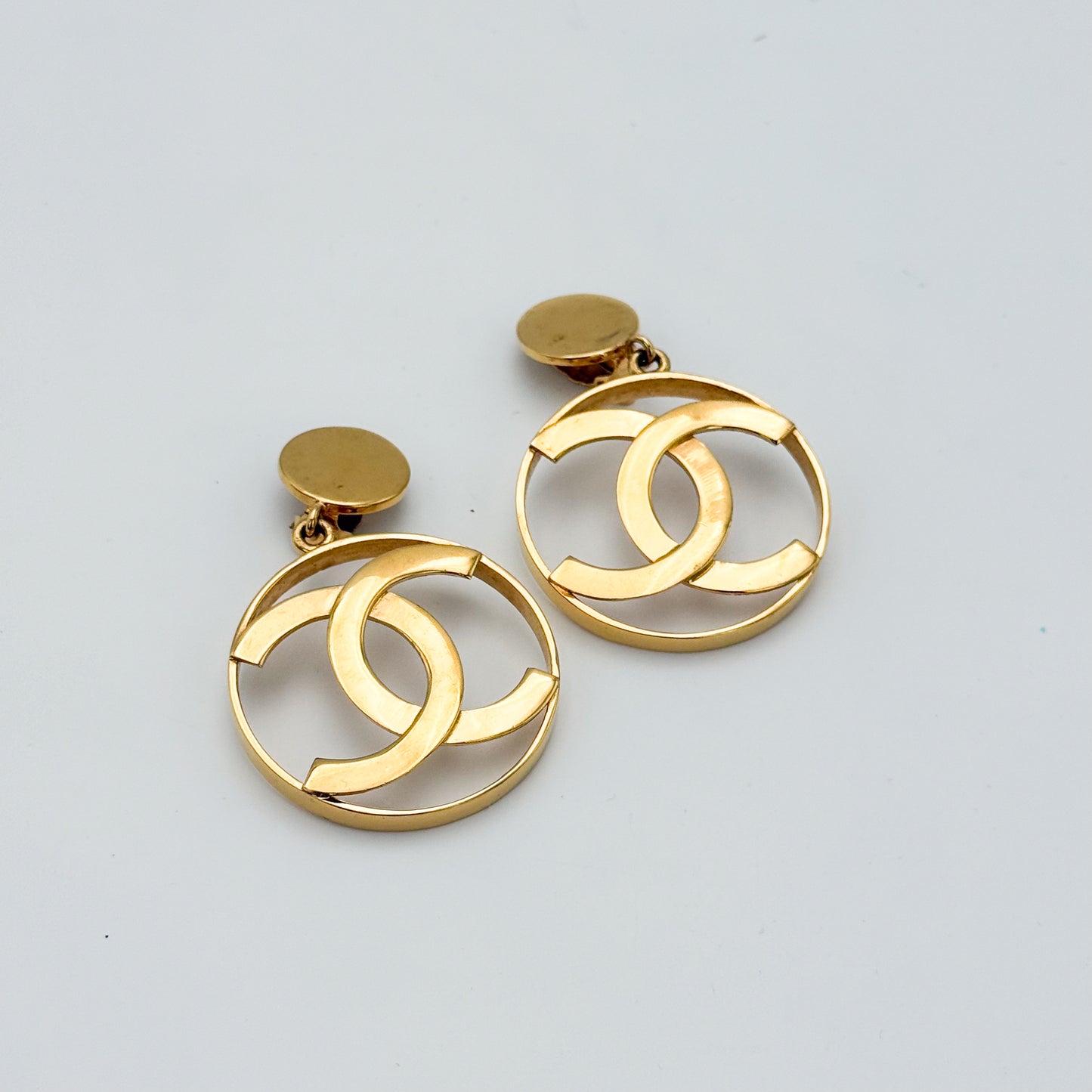 Rare 1980s Vintage Chanel Interlocking CC Clip Earrings