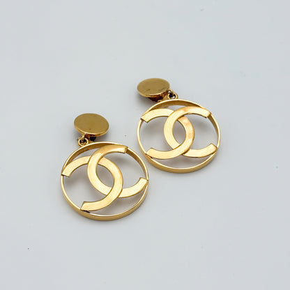 Rare 1980s Vintage Chanel Interlocking CC Clip Earrings