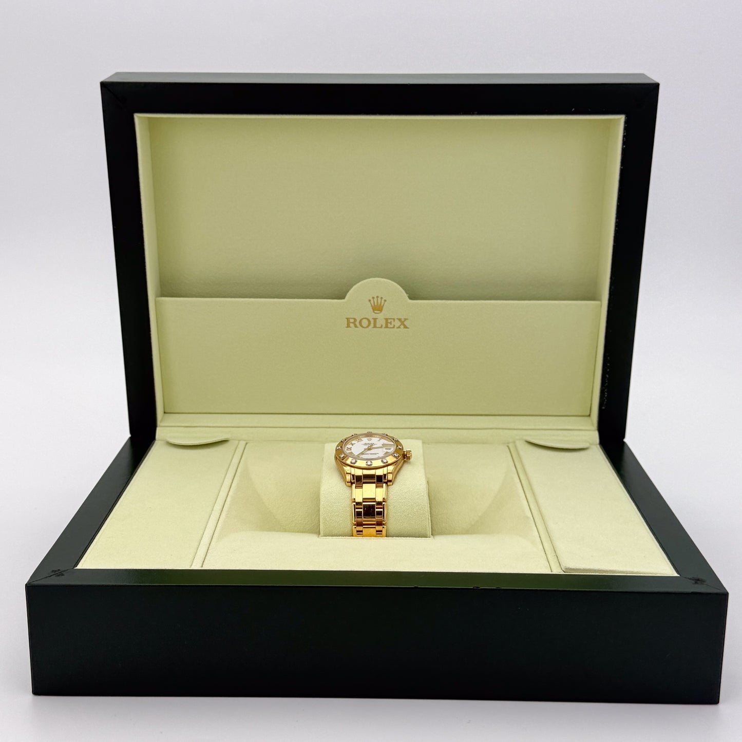 Rolex Lady-Datejust Pearlmaster with Diamond Bezel